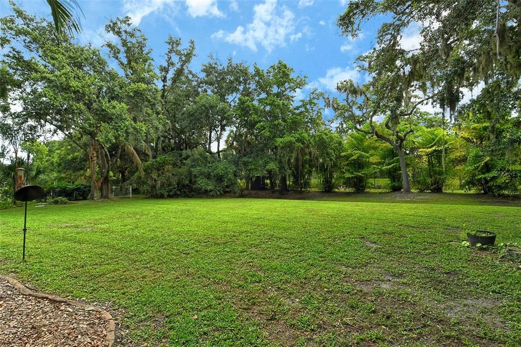 En Venta: $649,900 (4 camas, 3 baños, 2634 Pies cuadrados)