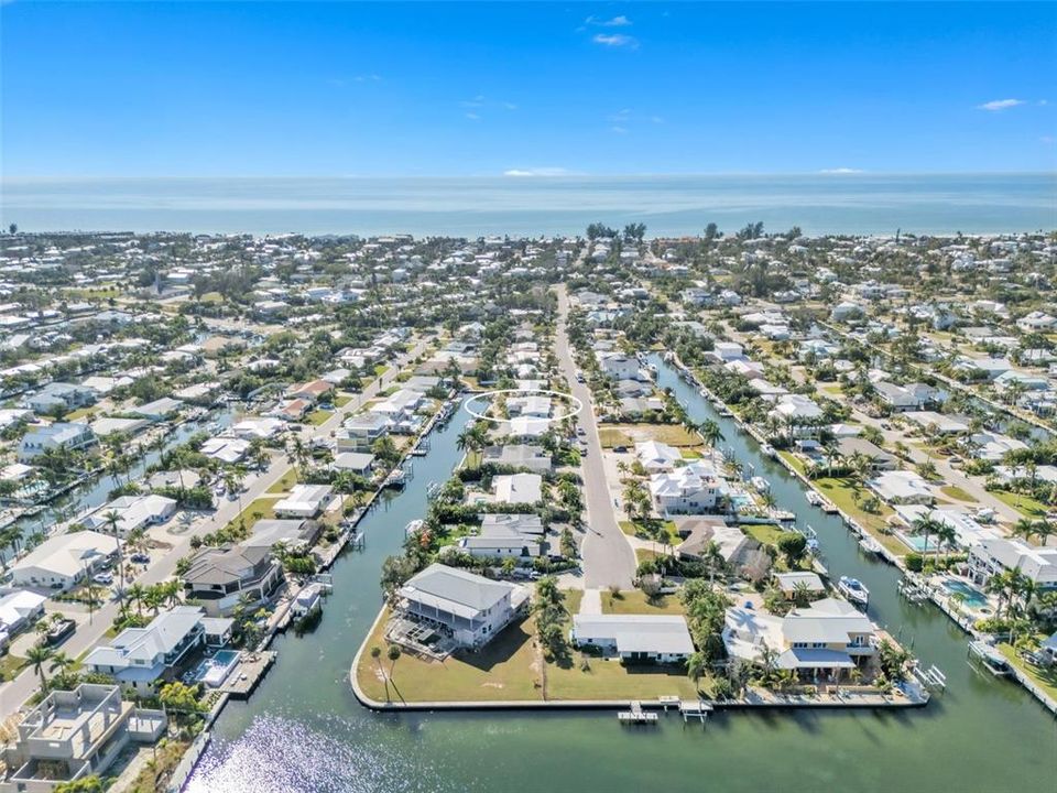 For Sale: $1,475,000 (4 beds, 3 baths, 2348 Square Feet)