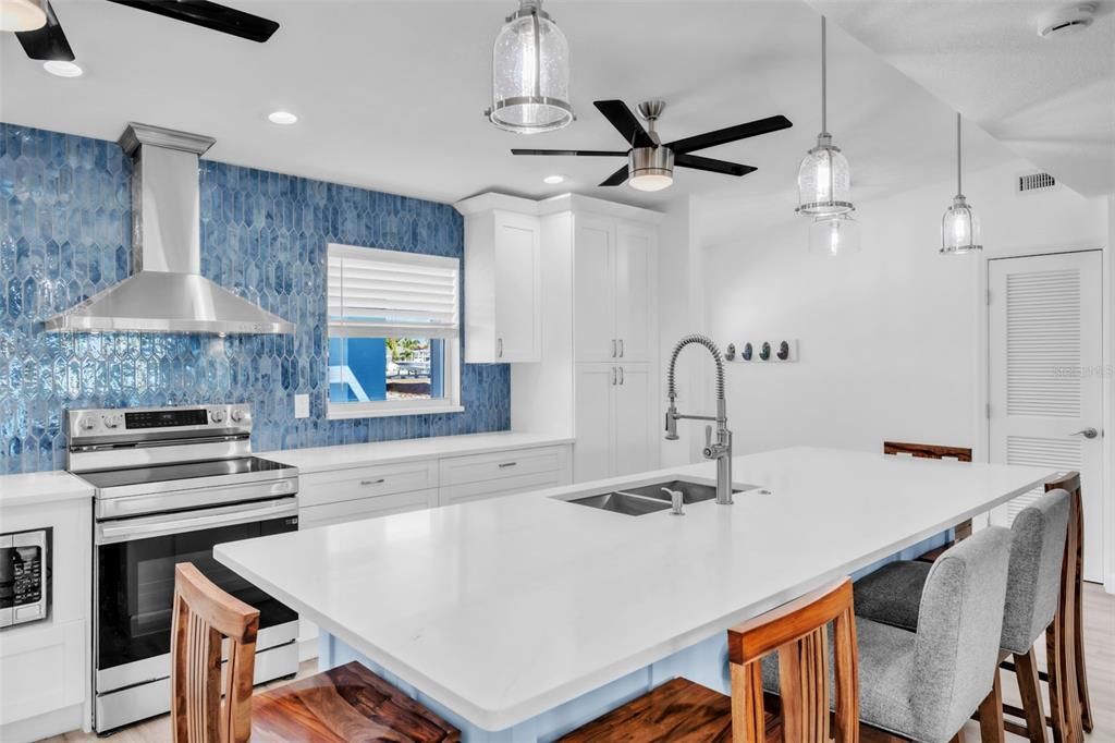 For Sale: $1,475,000 (4 beds, 3 baths, 2348 Square Feet)