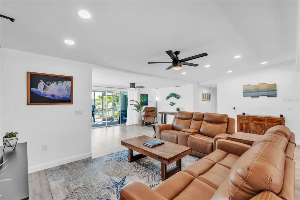 For Sale: $1,475,000 (4 beds, 3 baths, 2348 Square Feet)