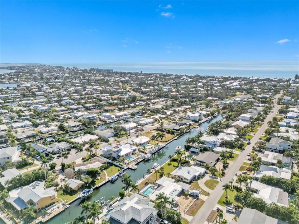 For Sale: $1,475,000 (4 beds, 3 baths, 2348 Square Feet)