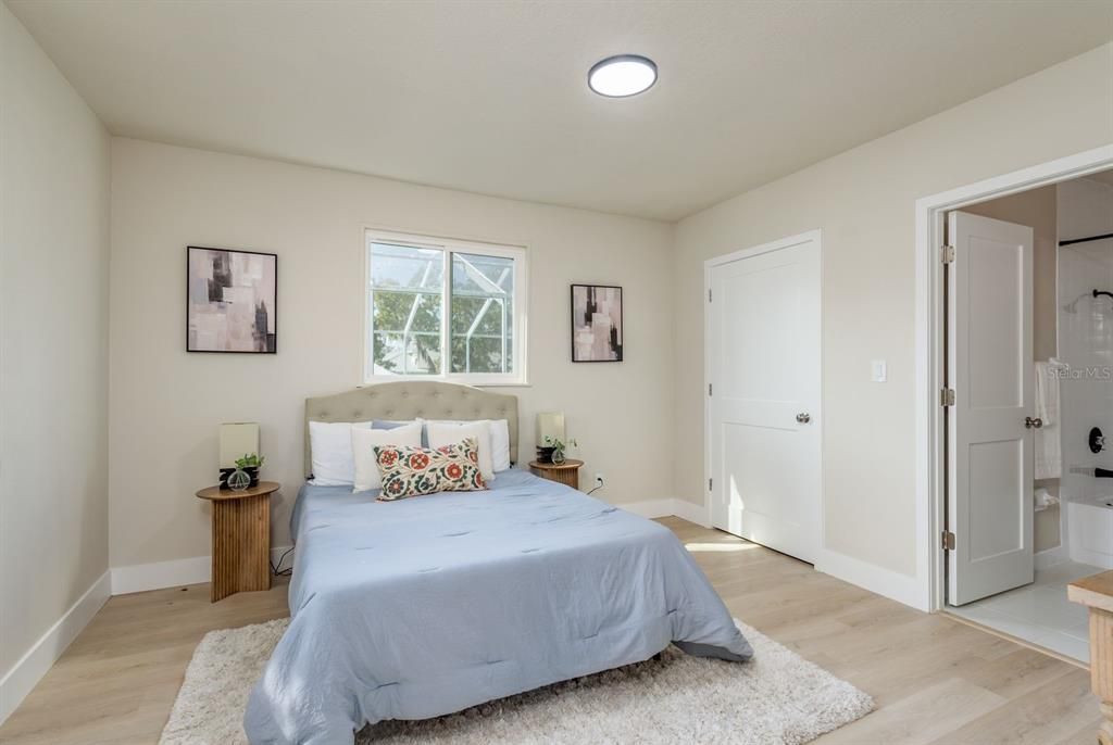 待售: $400,000 (4 贝兹, 2 浴室, 1961 平方英尺)