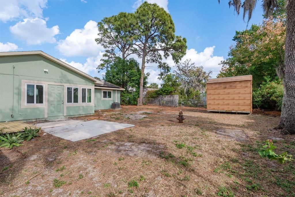 待售: $400,000 (4 贝兹, 2 浴室, 1961 平方英尺)