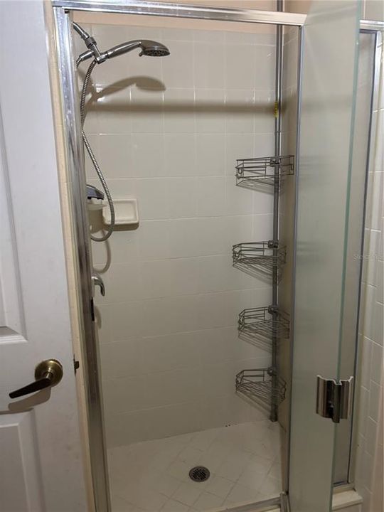 На продажу: $370,000 (5 спален, 3 ванн, 2269 Квадратных фут)