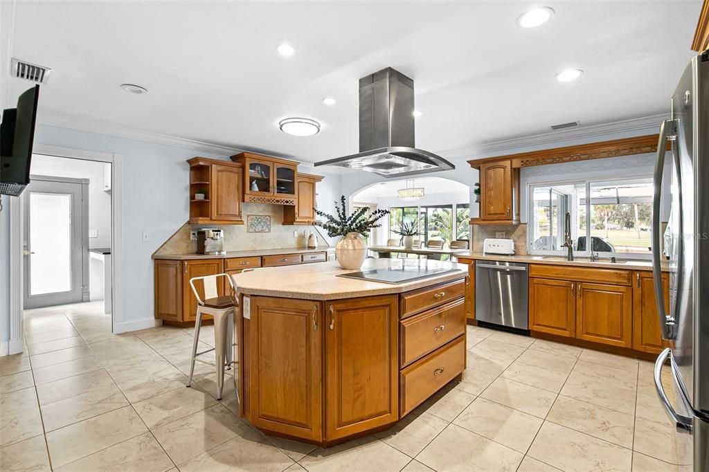 For Sale: $990,000 (5 beds, 3 baths, 3838 Square Feet)