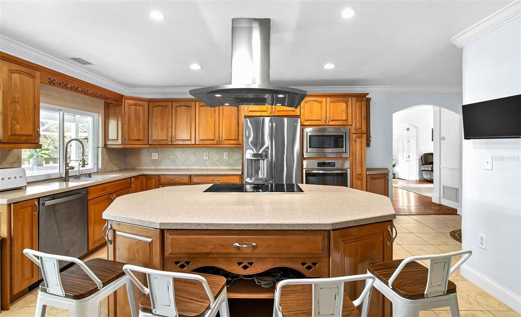 For Sale: $990,000 (5 beds, 3 baths, 3838 Square Feet)