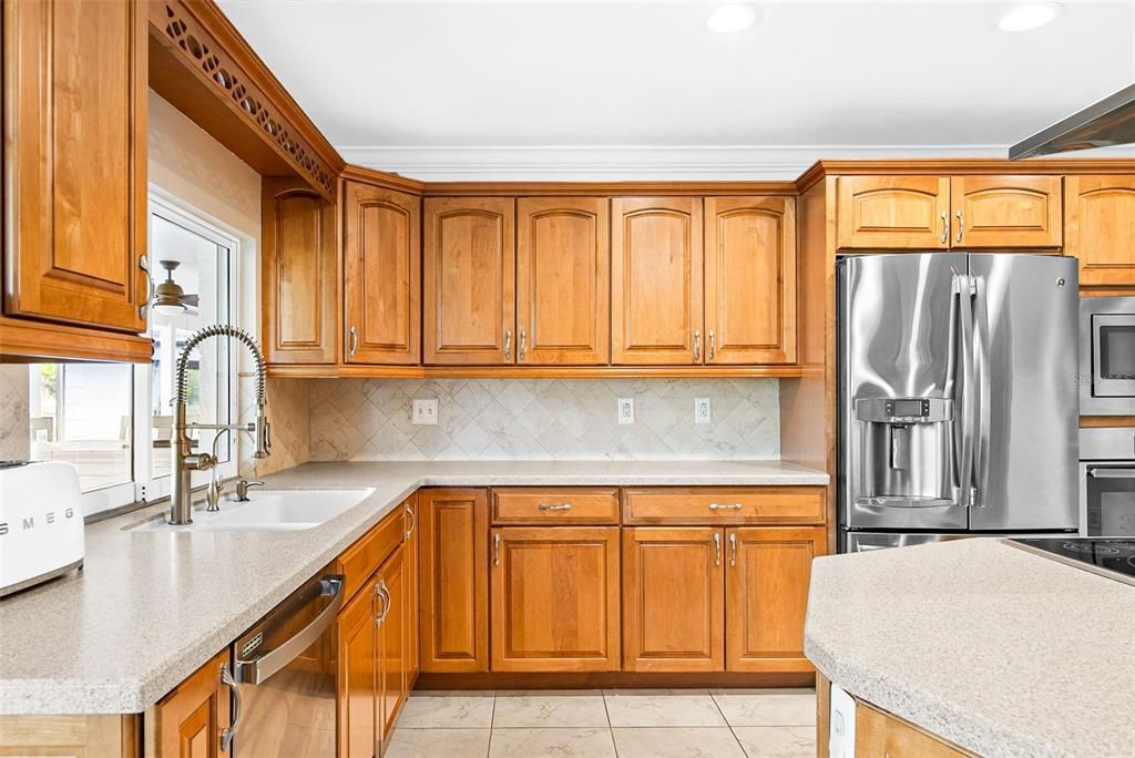 For Sale: $990,000 (5 beds, 3 baths, 3838 Square Feet)