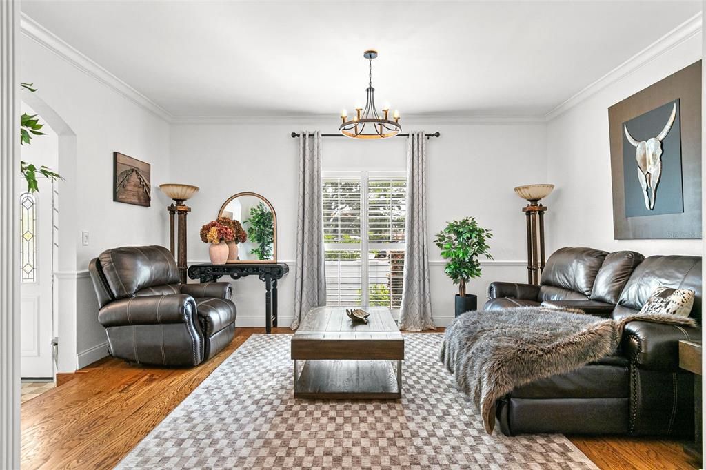 For Sale: $990,000 (5 beds, 3 baths, 3838 Square Feet)