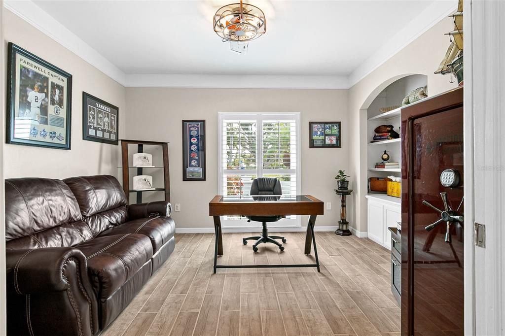 For Sale: $990,000 (5 beds, 3 baths, 3838 Square Feet)