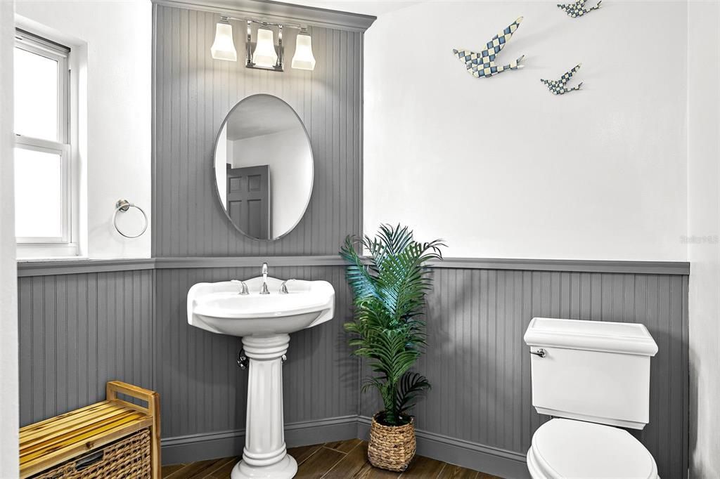 For Sale: $990,000 (5 beds, 3 baths, 3838 Square Feet)