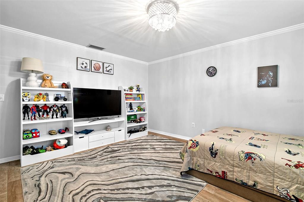 For Sale: $990,000 (5 beds, 3 baths, 3838 Square Feet)