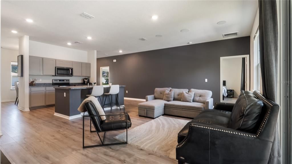 For Sale: $200,000 (4 beds, 2 baths, 1874 Square Feet)