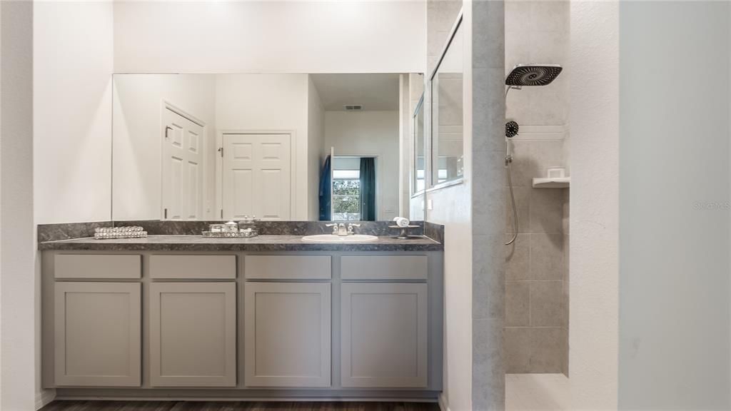 For Sale: $200,000 (4 beds, 2 baths, 1874 Square Feet)