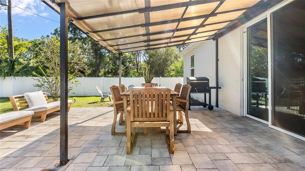 For Sale: $200,000 (4 beds, 2 baths, 1874 Square Feet)