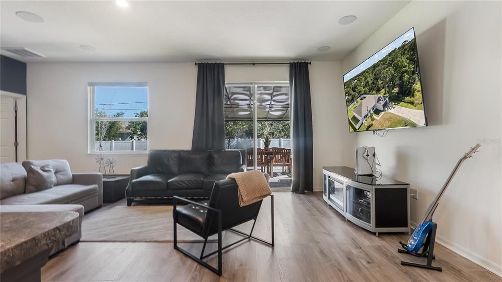 For Sale: $200,000 (4 beds, 2 baths, 1874 Square Feet)