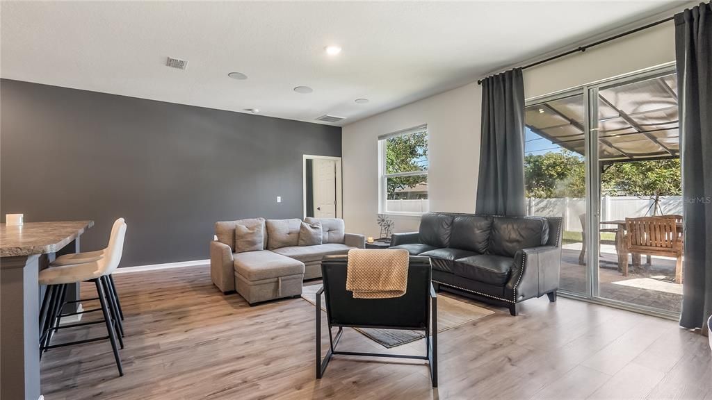 For Sale: $200,000 (4 beds, 2 baths, 1874 Square Feet)