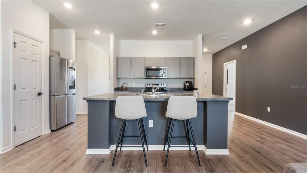 For Sale: $200,000 (4 beds, 2 baths, 1874 Square Feet)