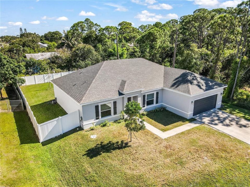 For Sale: $200,000 (4 beds, 2 baths, 1874 Square Feet)