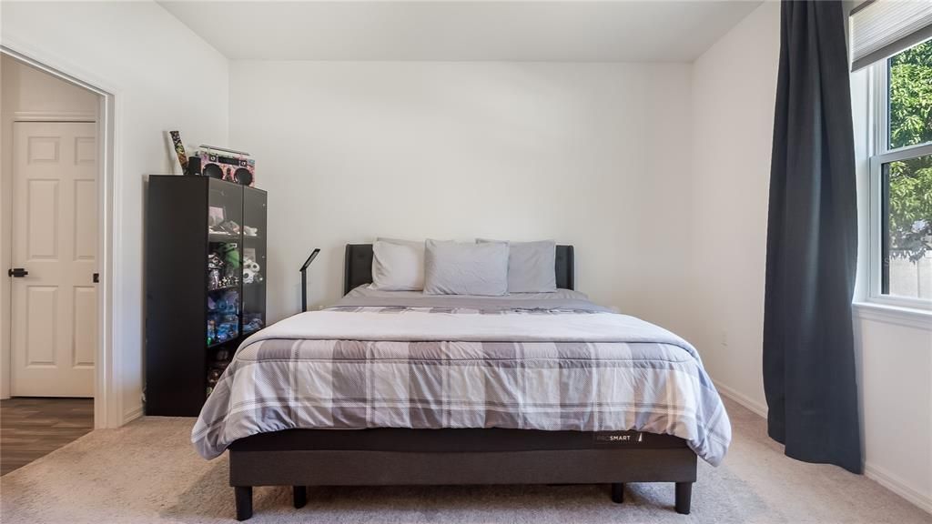 For Sale: $200,000 (4 beds, 2 baths, 1874 Square Feet)