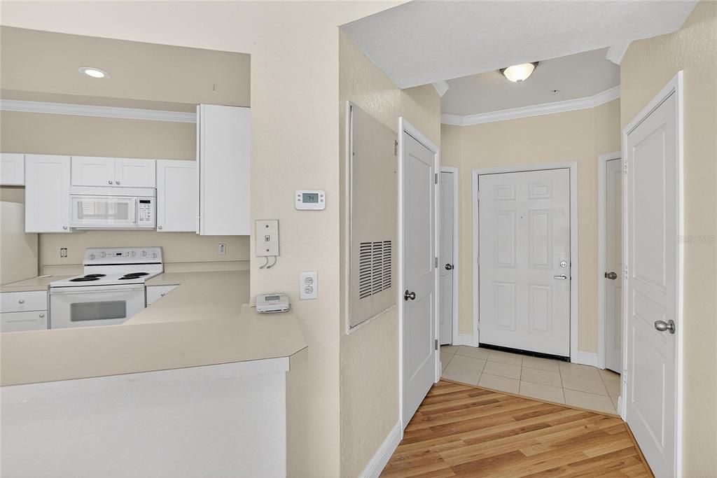 En Venta: $193,000 (2 camas, 2 baños, 1117 Pies cuadrados)