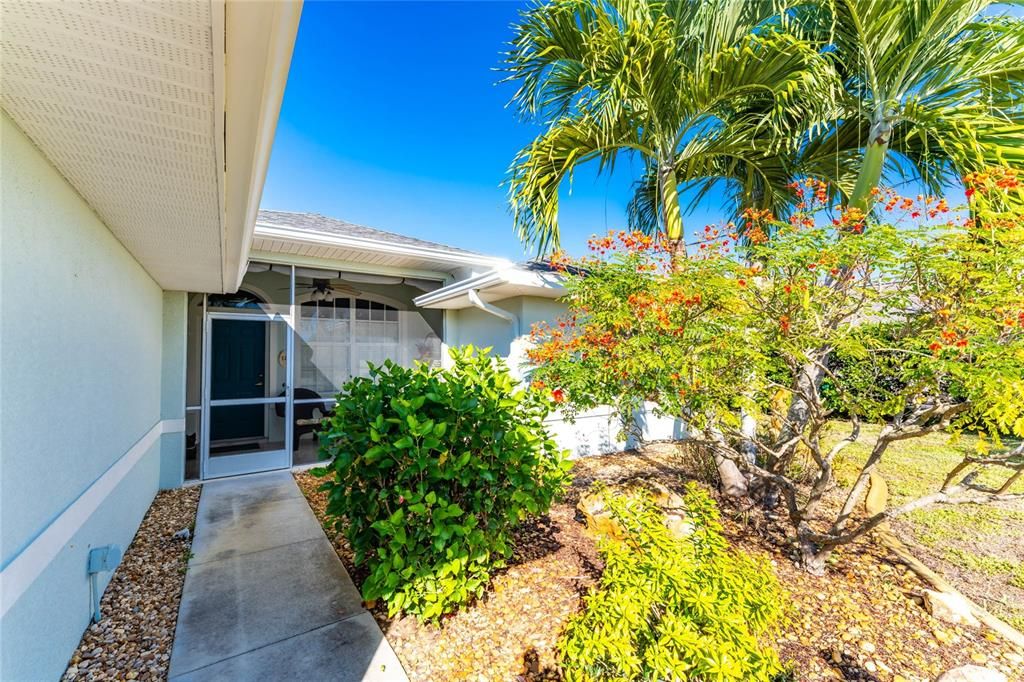 合同活跃: $340,000 (3 贝兹, 2 浴室, 1614 平方英尺)