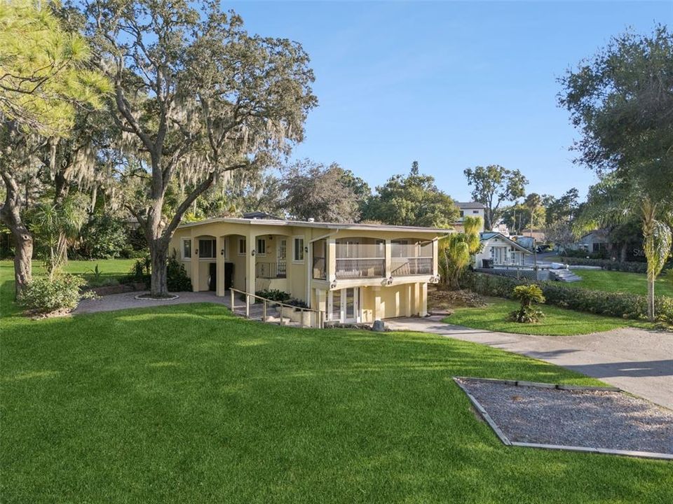 На продажу: $595,000 (3 спален, 2 ванн, 1617 Квадратных фут)