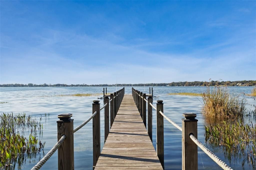 На продажу: $595,000 (3 спален, 2 ванн, 1617 Квадратных фут)