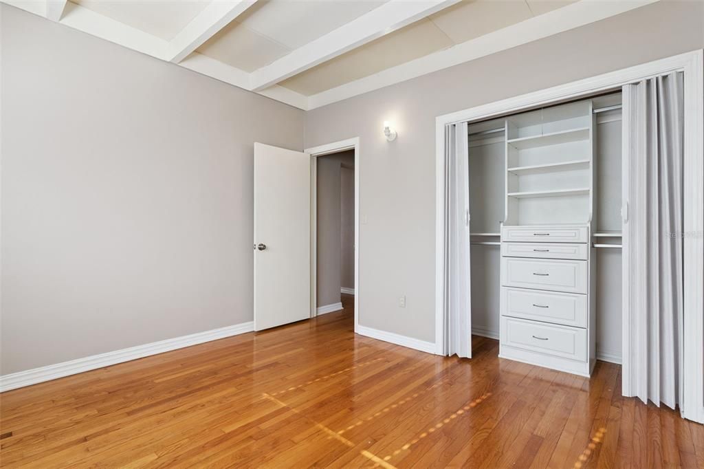 На продажу: $595,000 (3 спален, 2 ванн, 1617 Квадратных фут)