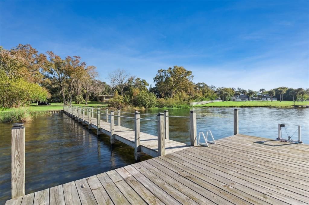 На продажу: $595,000 (3 спален, 2 ванн, 1617 Квадратных фут)