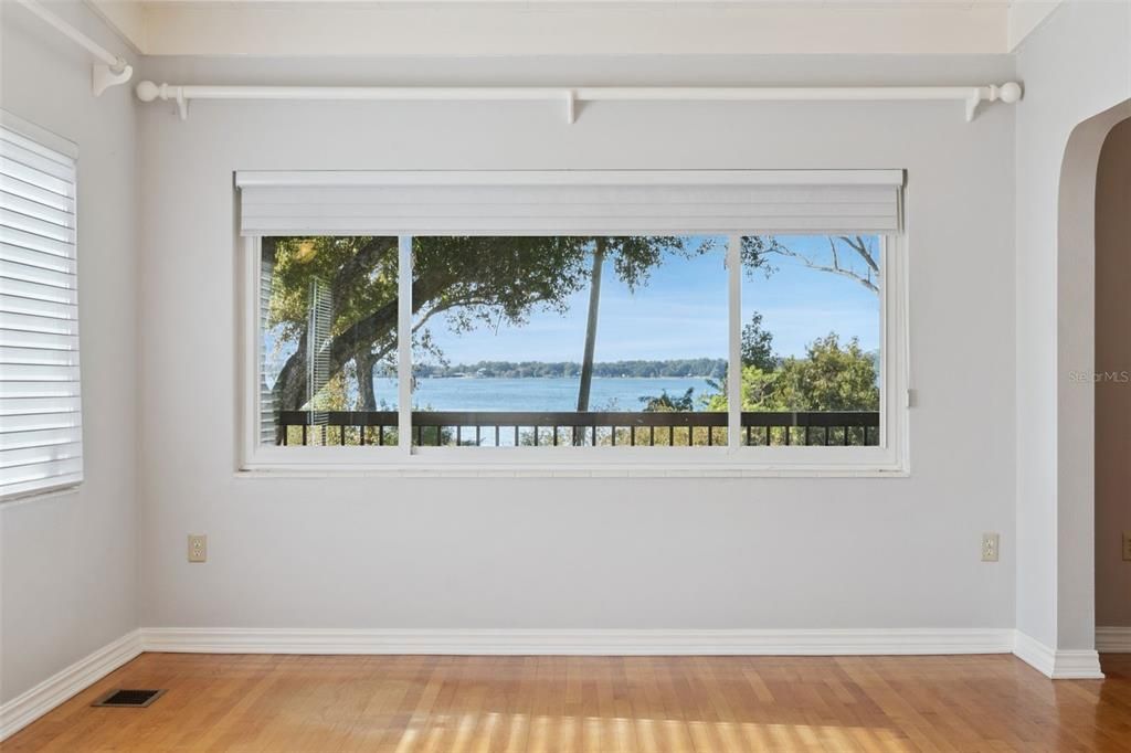 На продажу: $595,000 (3 спален, 2 ванн, 1617 Квадратных фут)