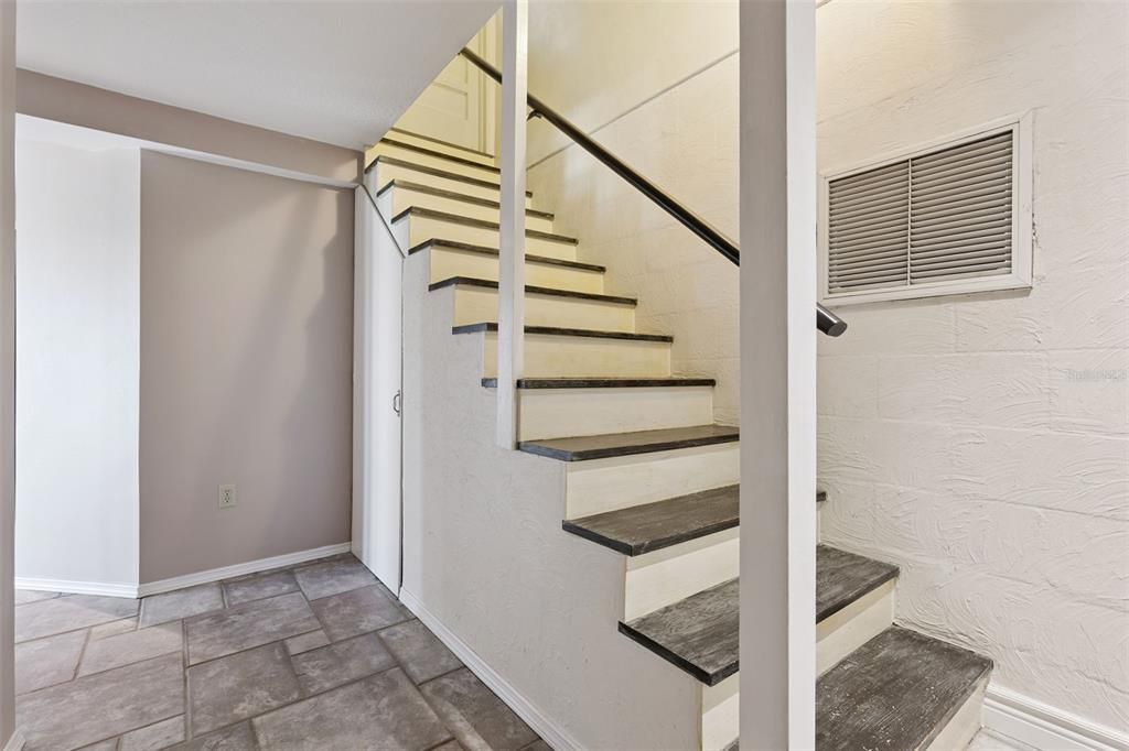 На продажу: $595,000 (3 спален, 2 ванн, 1617 Квадратных фут)