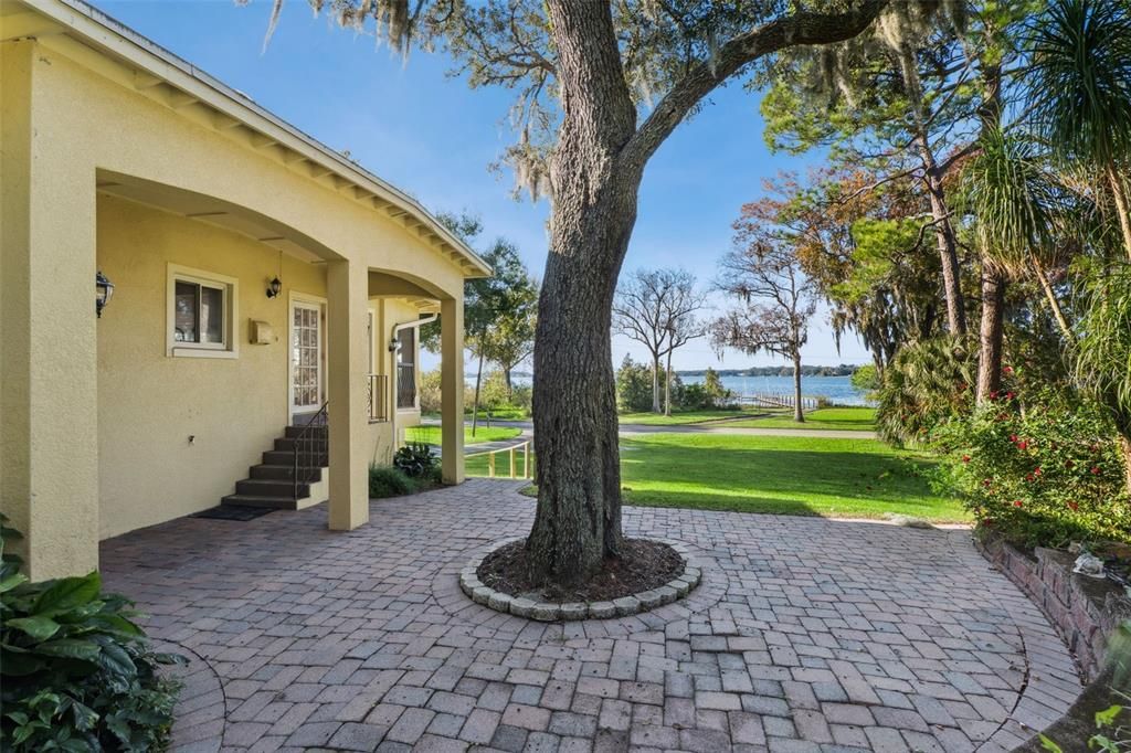 На продажу: $595,000 (3 спален, 2 ванн, 1617 Квадратных фут)