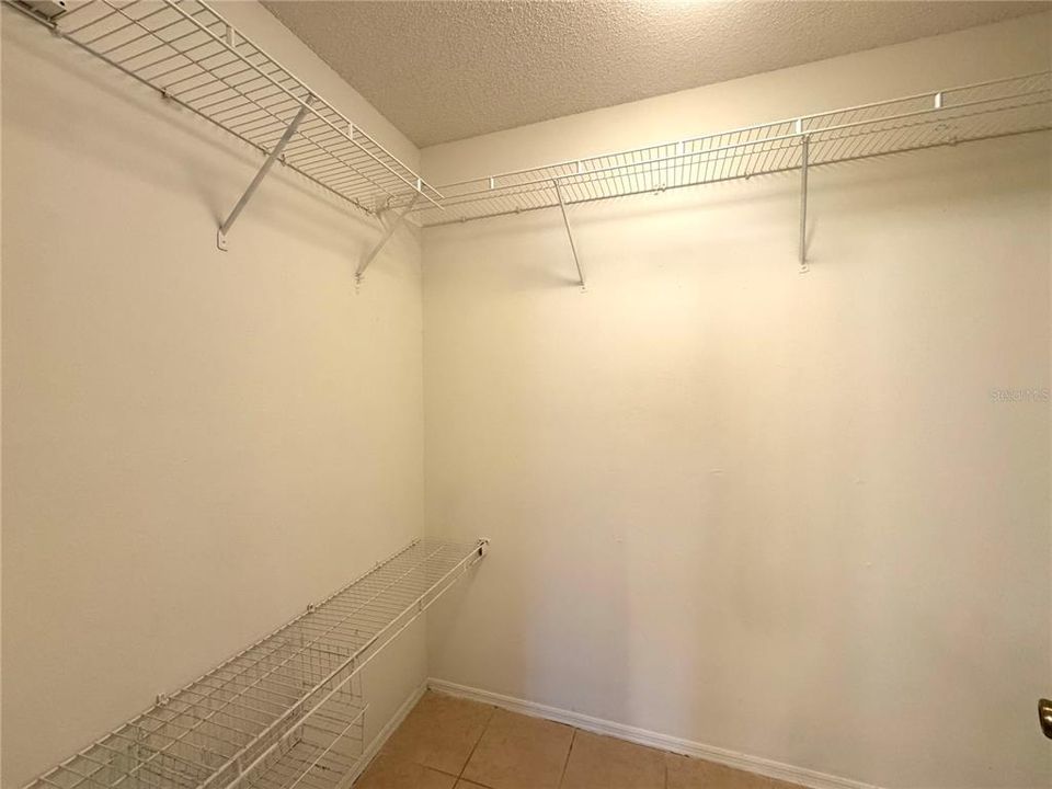 出租: $2,100 (3 贝兹, 2 浴室, 1419 平方英尺)