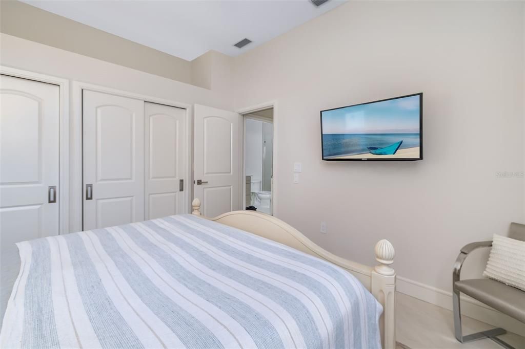 For Sale: $5,200,000 (3 beds, 3 baths, 2875 Square Feet)