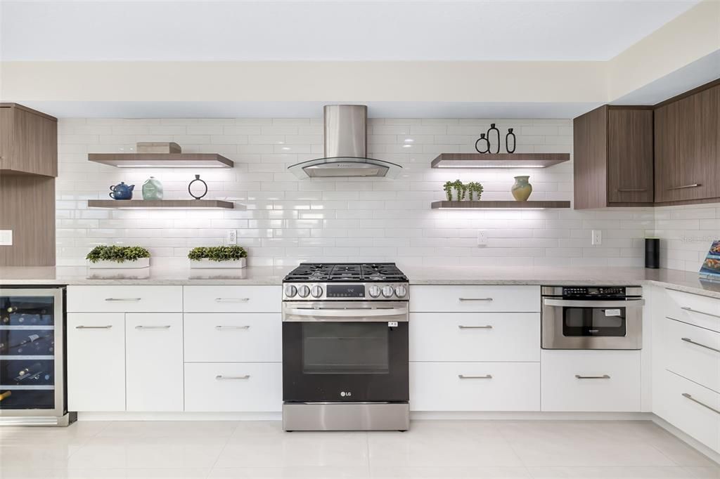 For Sale: $5,200,000 (3 beds, 3 baths, 2875 Square Feet)