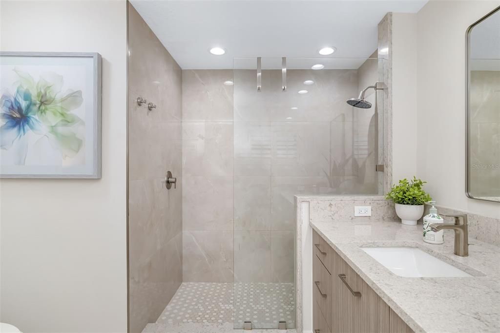 For Sale: $5,200,000 (3 beds, 3 baths, 2875 Square Feet)