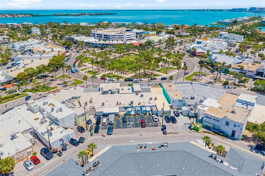 For Sale: $5,200,000 (3 beds, 3 baths, 2875 Square Feet)