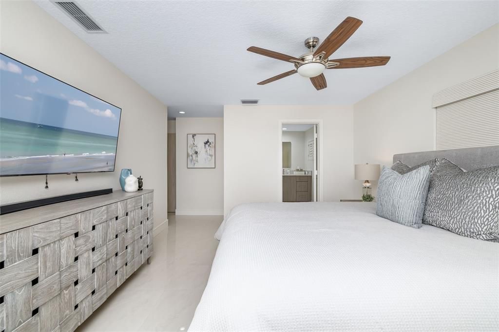 For Sale: $5,200,000 (3 beds, 3 baths, 2875 Square Feet)