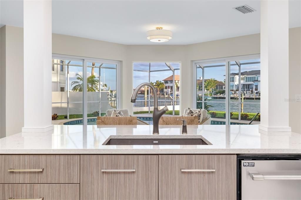 For Sale: $5,200,000 (3 beds, 3 baths, 2875 Square Feet)