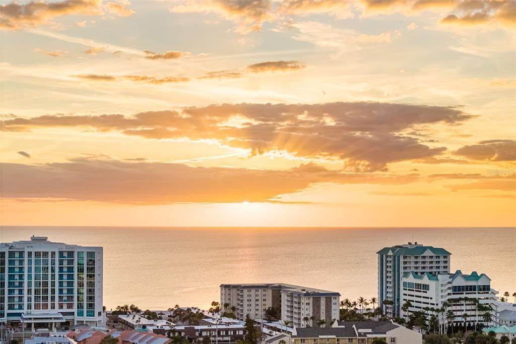 For Sale: $5,200,000 (3 beds, 3 baths, 2875 Square Feet)