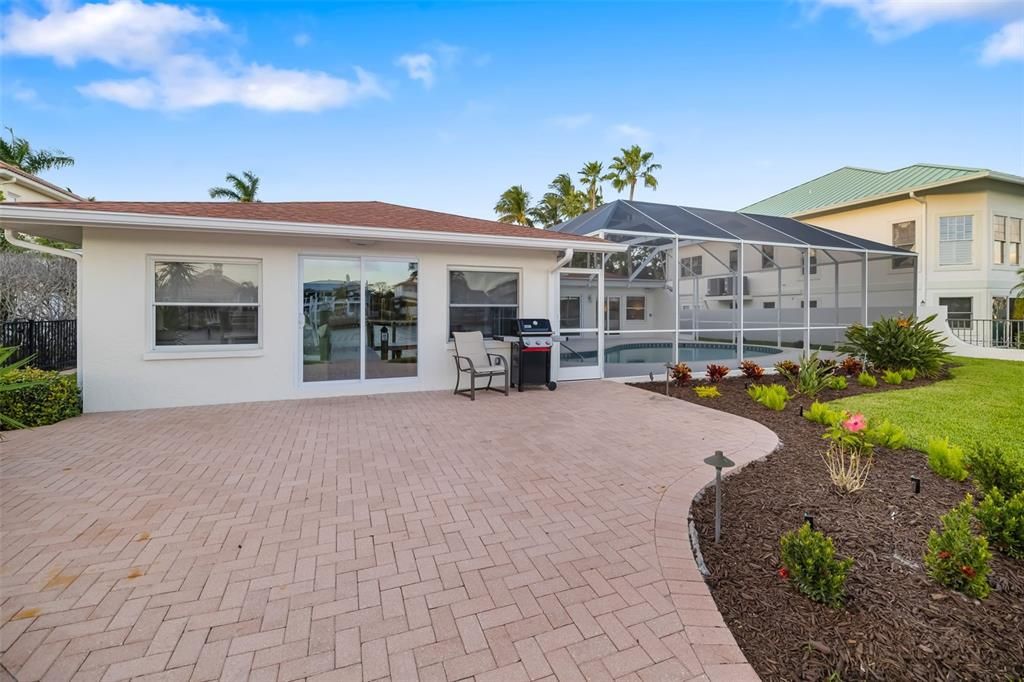 For Sale: $5,200,000 (3 beds, 3 baths, 2875 Square Feet)