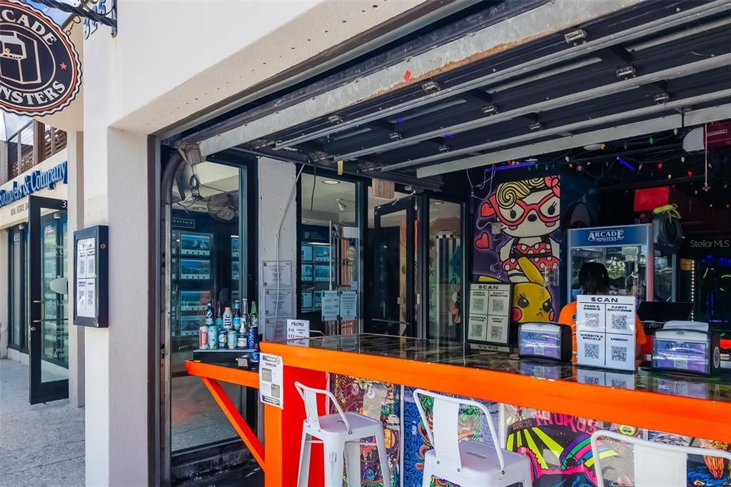 For Sale: $5,200,000 (3 beds, 3 baths, 2875 Square Feet)