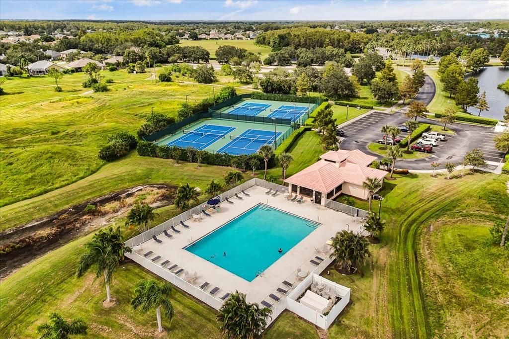 En Venta: $545,000 (4 camas, 2 baños, 2289 Pies cuadrados)