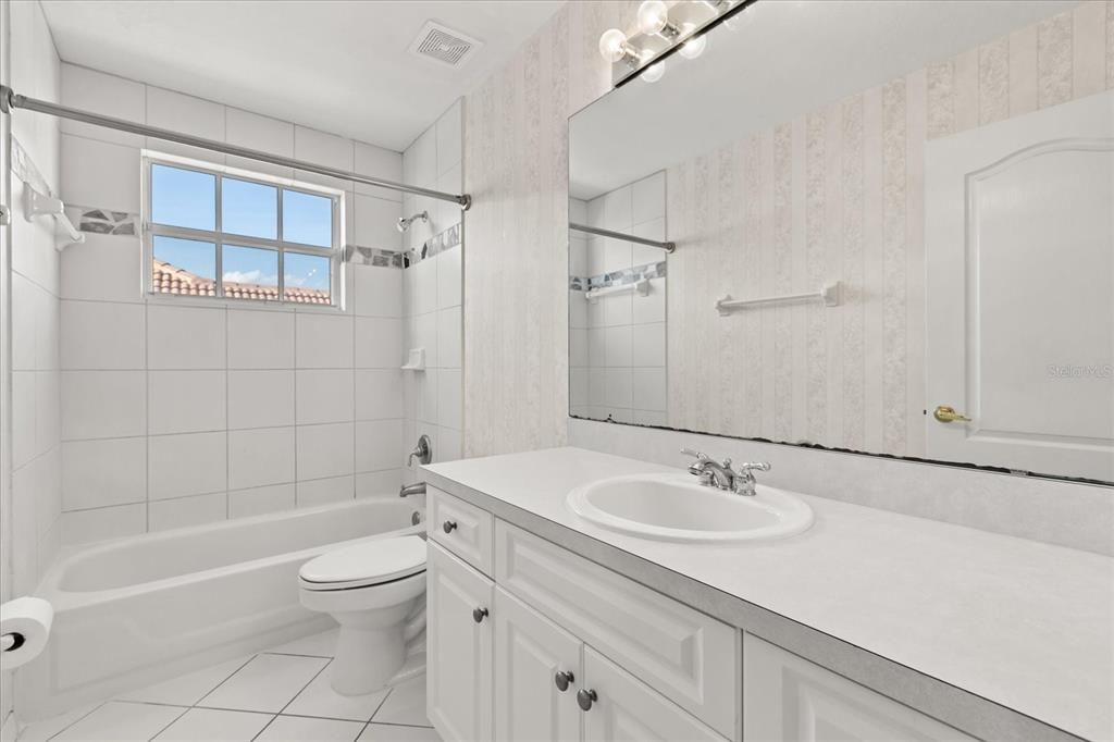 En Venta: $545,000 (4 camas, 2 baños, 2289 Pies cuadrados)