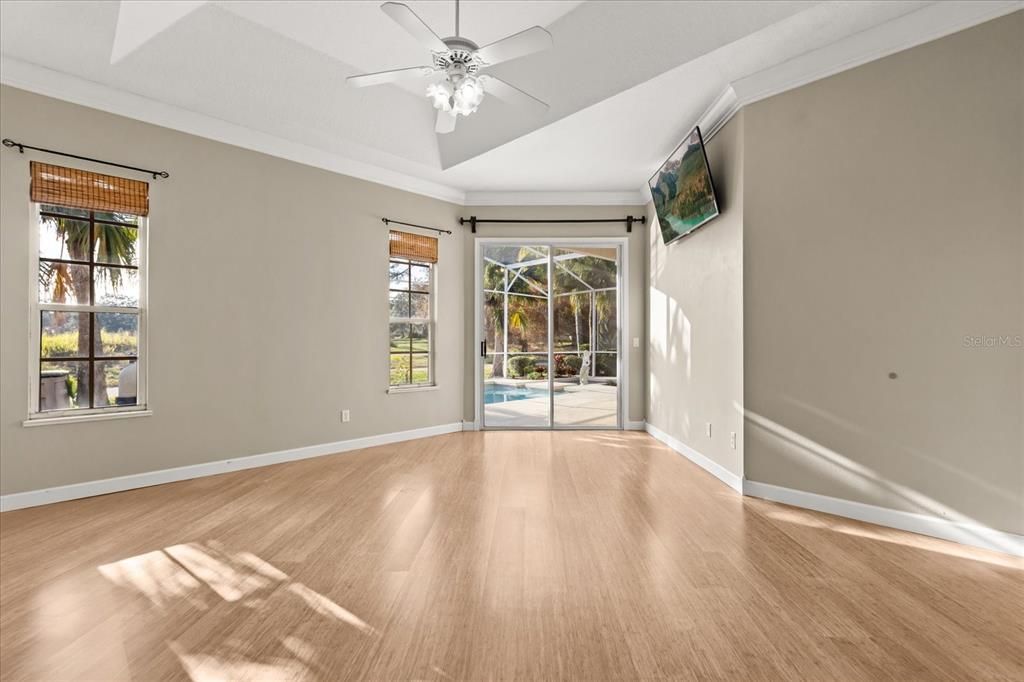 En Venta: $545,000 (4 camas, 2 baños, 2289 Pies cuadrados)