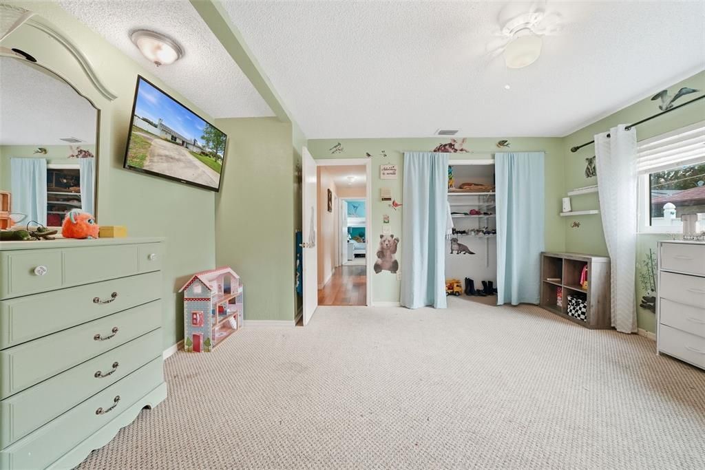 待售: $349,900 (3 贝兹, 2 浴室, 2222 平方英尺)