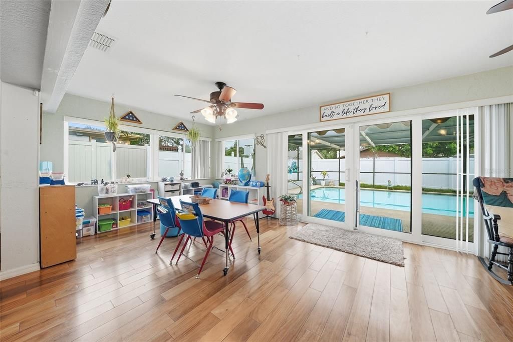 待售: $349,900 (3 贝兹, 2 浴室, 2222 平方英尺)