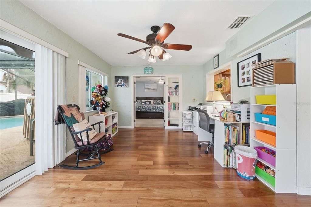 待售: $349,900 (3 贝兹, 2 浴室, 2222 平方英尺)