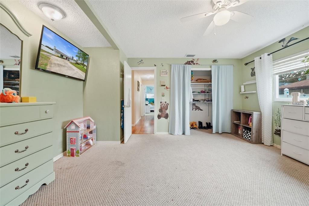 待售: $349,900 (3 贝兹, 2 浴室, 2222 平方英尺)