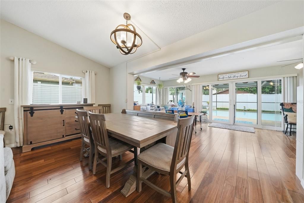 待售: $349,900 (3 贝兹, 2 浴室, 2222 平方英尺)